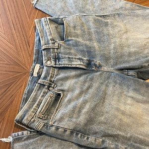 COPY - Good American light blue distressed jeans size 14/32 worn once, brand new